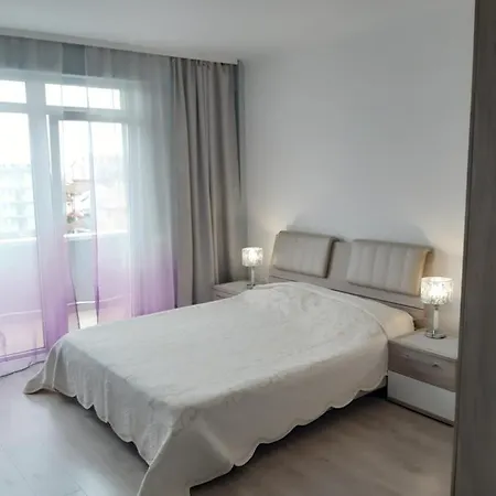 Garsoniera Soarelui Apartment